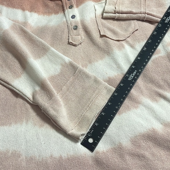 POL sweater faded stripes pink sz Small button placket boutique purchase - Picture 6 of 8
